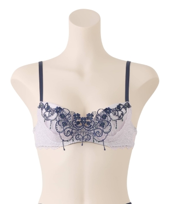 セレーネ グレースシルク ブラ