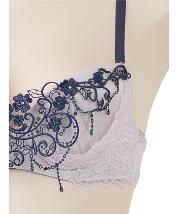 セレーネ グレースシルク ブラ