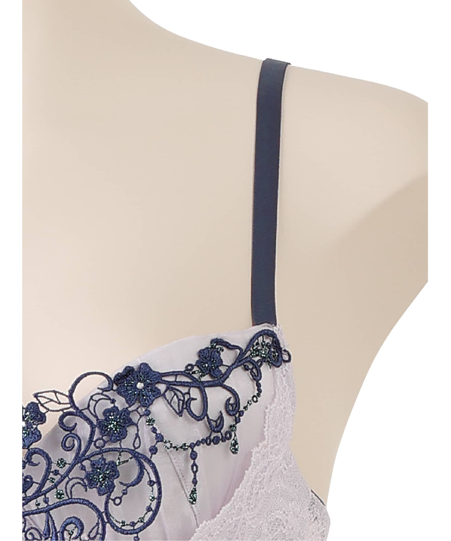 セレーネ グレースシルク ブラ