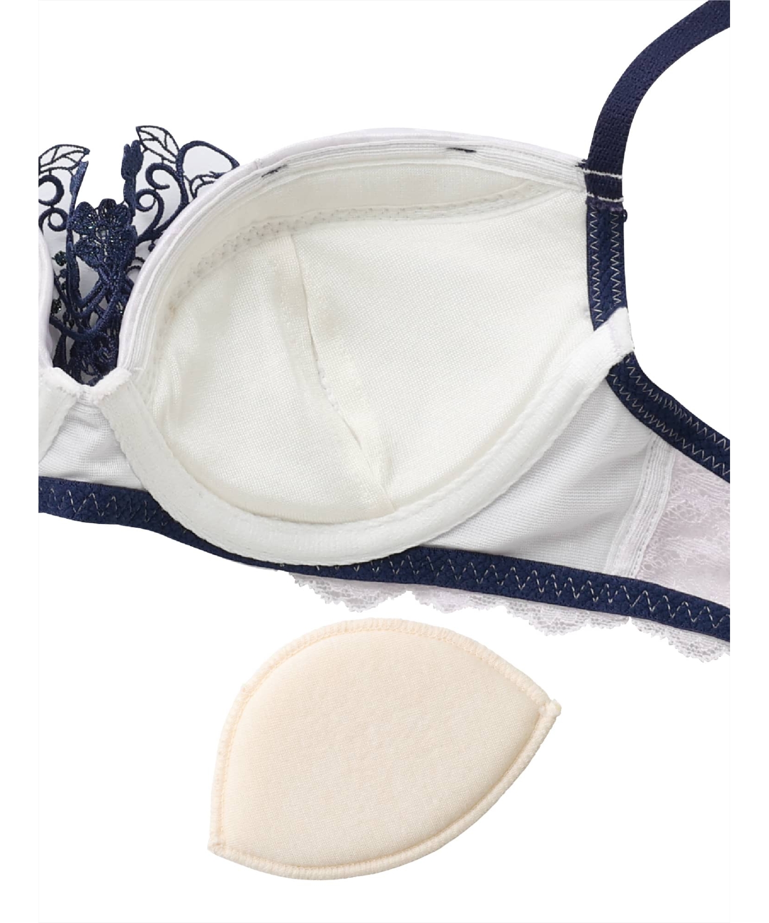 セレーネ グレースシルク ブラ