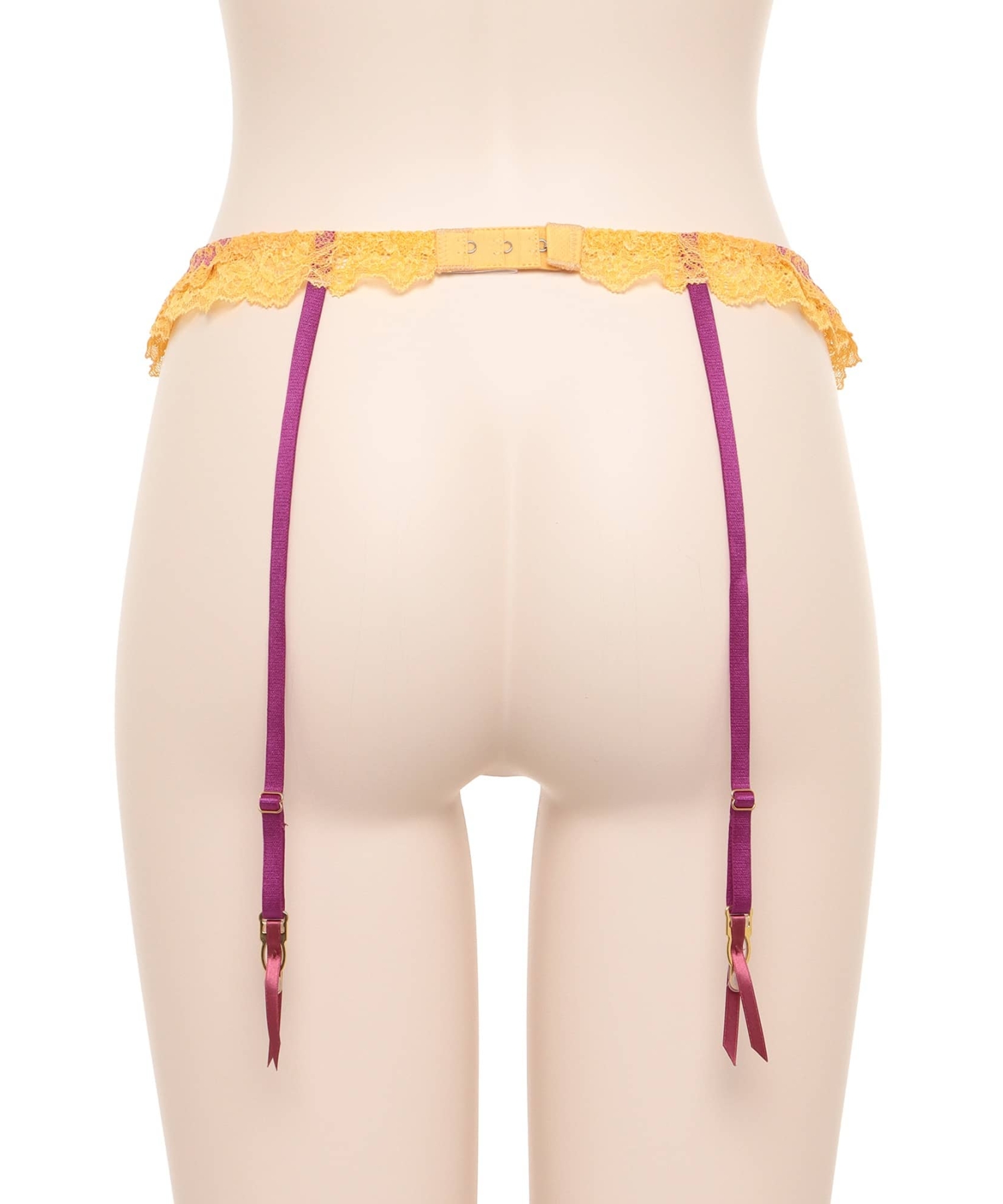 ウィンターダイヤモンド ガーター