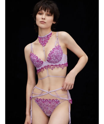 ジェム グラマーアップ ブラ / 商品詳細ページ / RAVIJOUR（ラヴィ