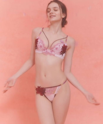 アリュールマナー グラマーアップ ブラ