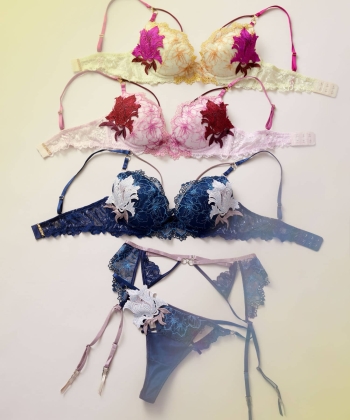 アリュールマナー グラマーアップ ブラ