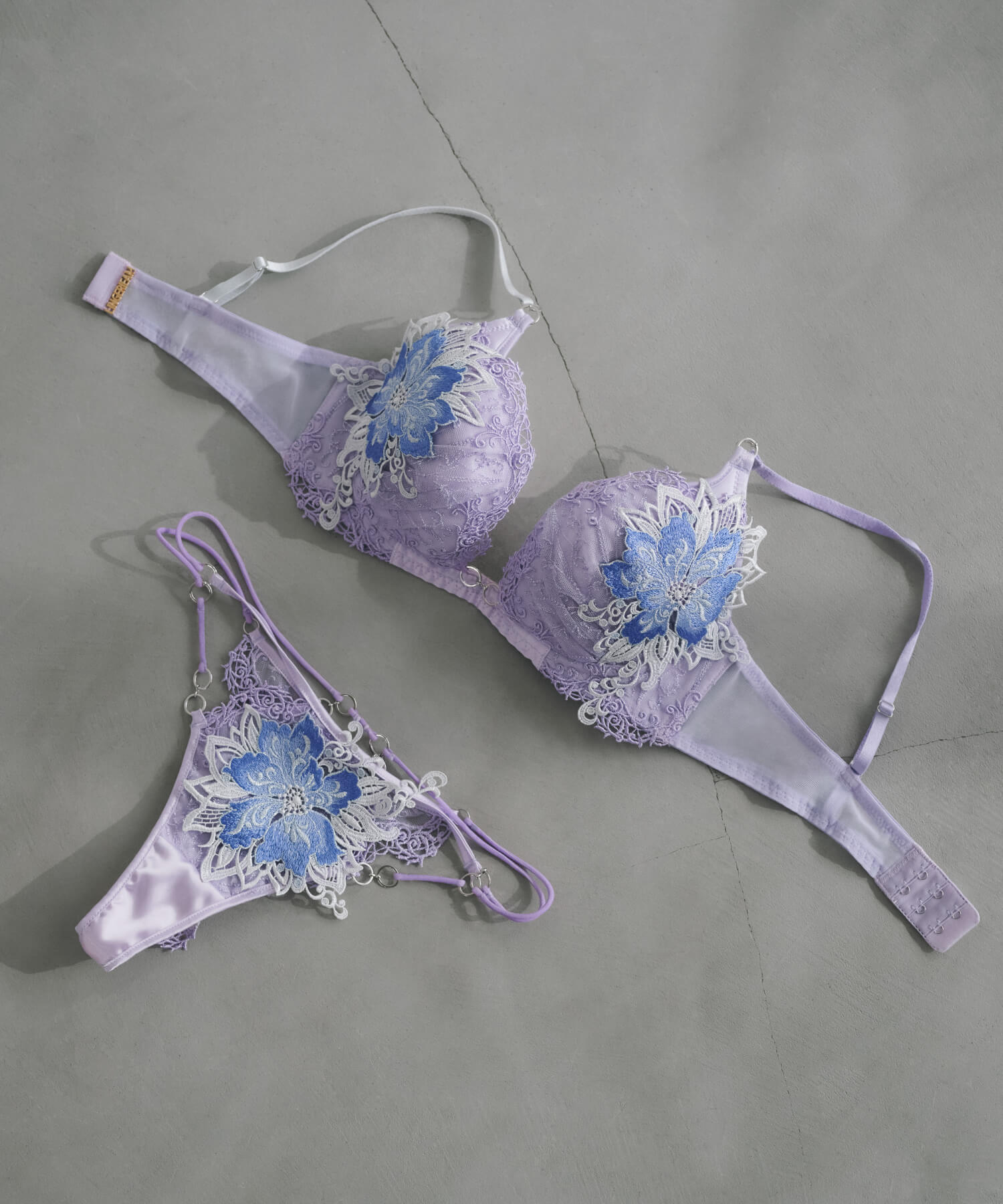 コントラスティングティント トリックリフト ブラ