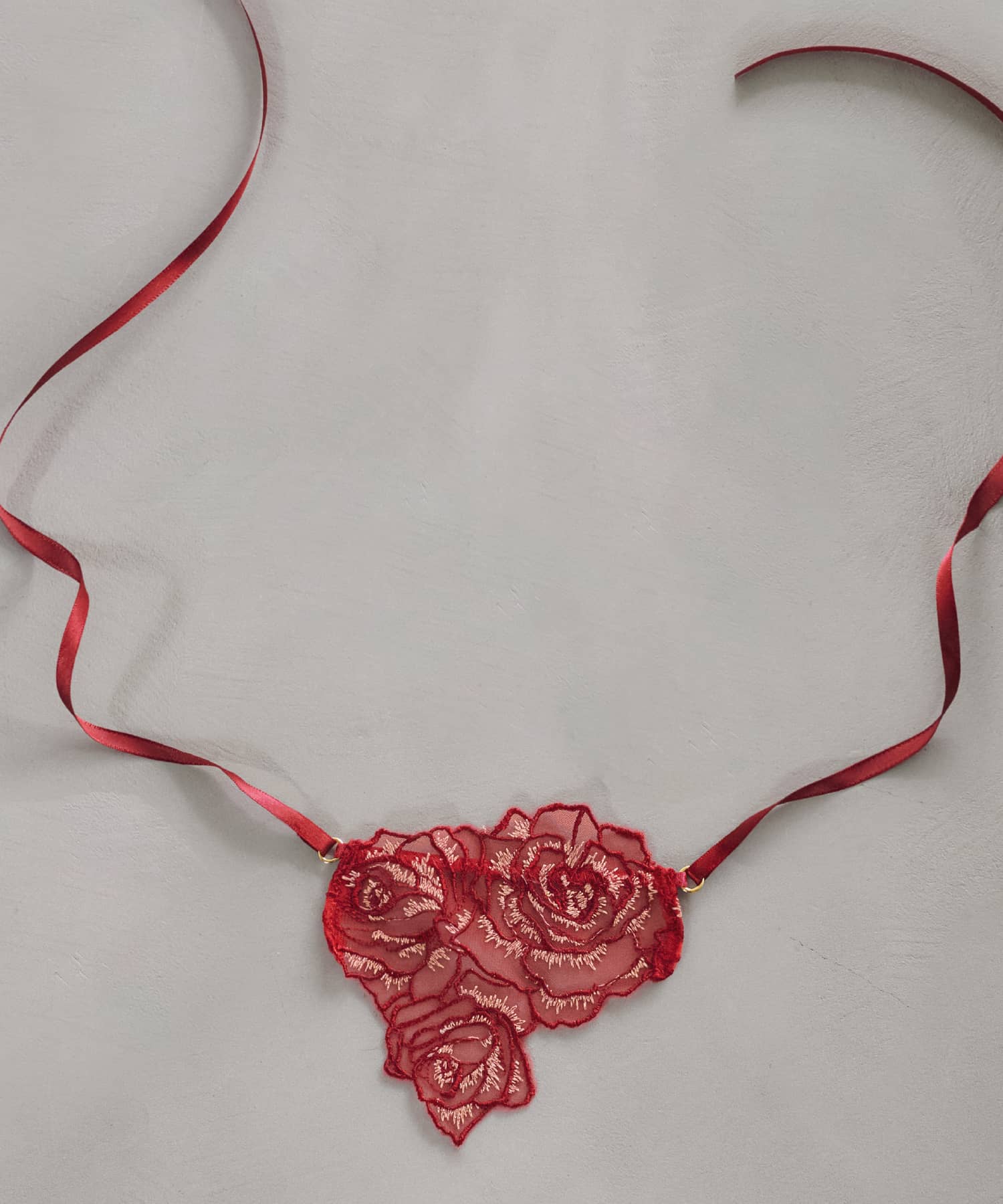 アトラクティブローズ チョーカー