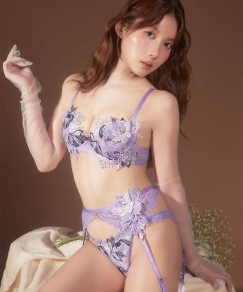 アメリア グレースシルク ブラ