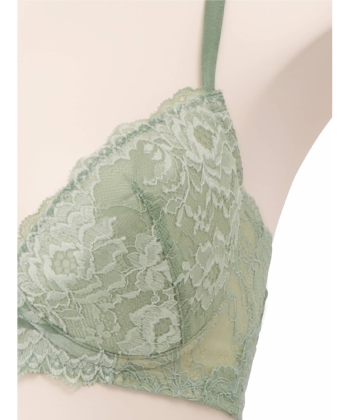 シンシア デュベタッチ ブラ