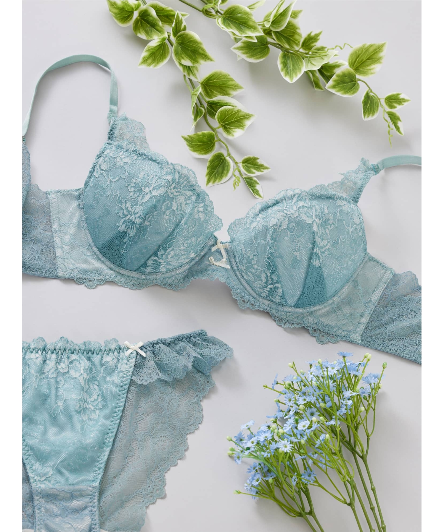 フラワーズ デュベタッチ ブラ