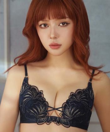 エリュナ トリックリフト ブラ(NAVY)