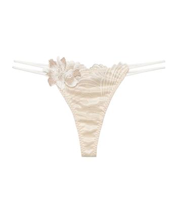 ラヴェルナ Tバック(IVORY)