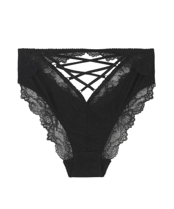 バックブレード ショーツ