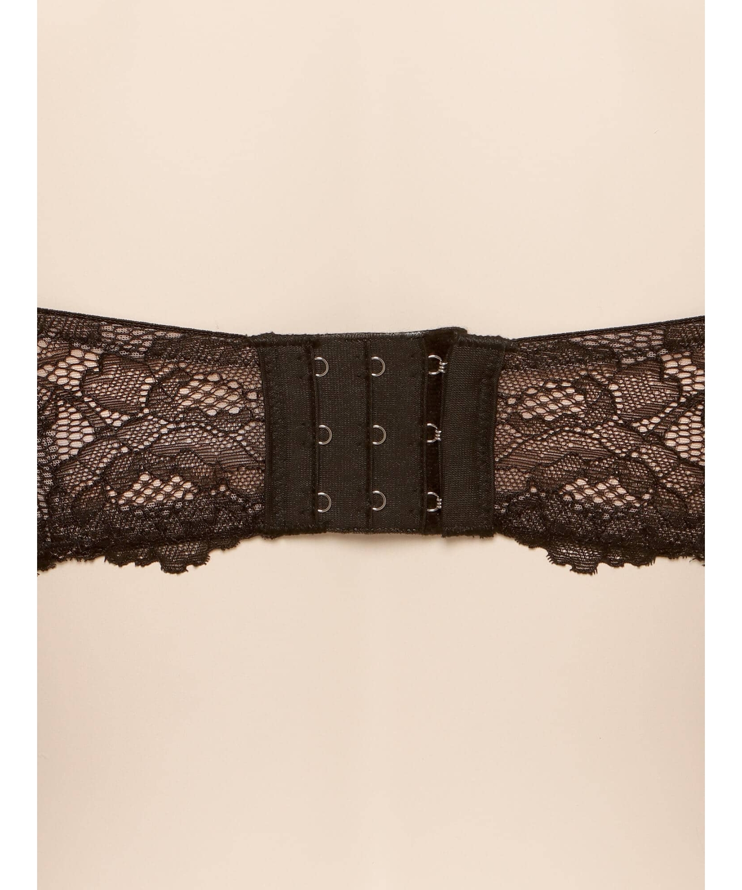 コリンヌ グラマラスキニー ブラ