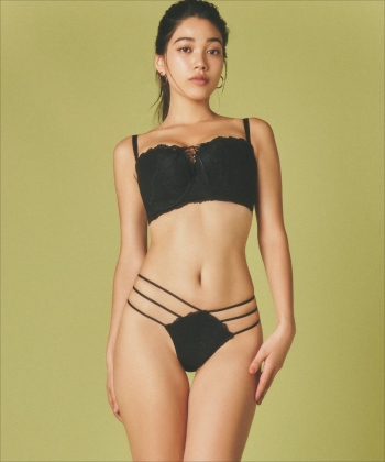 コリンヌ コード ショーツ