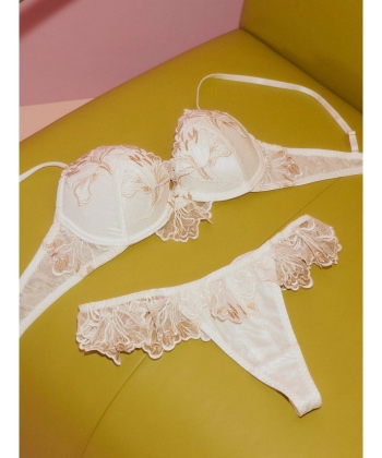 ウィングリリー ビューティーリフト ブラ