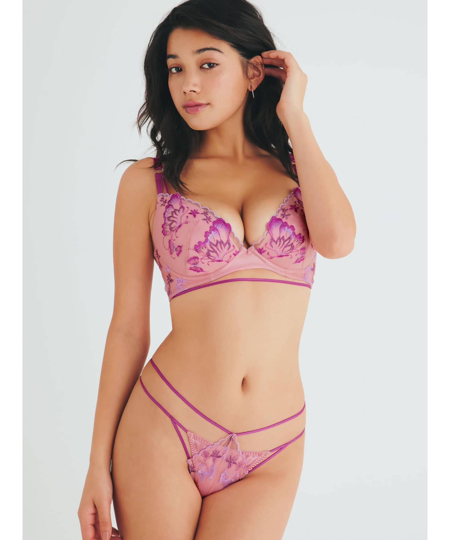 ナビ グラマーアップ ブラ