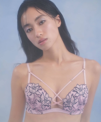 ホログラフィ ホットリフト ブラ