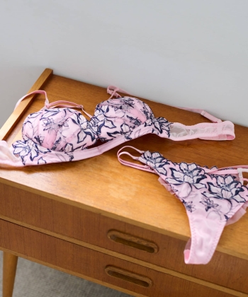 ホログラフィ ホットリフト ブラ