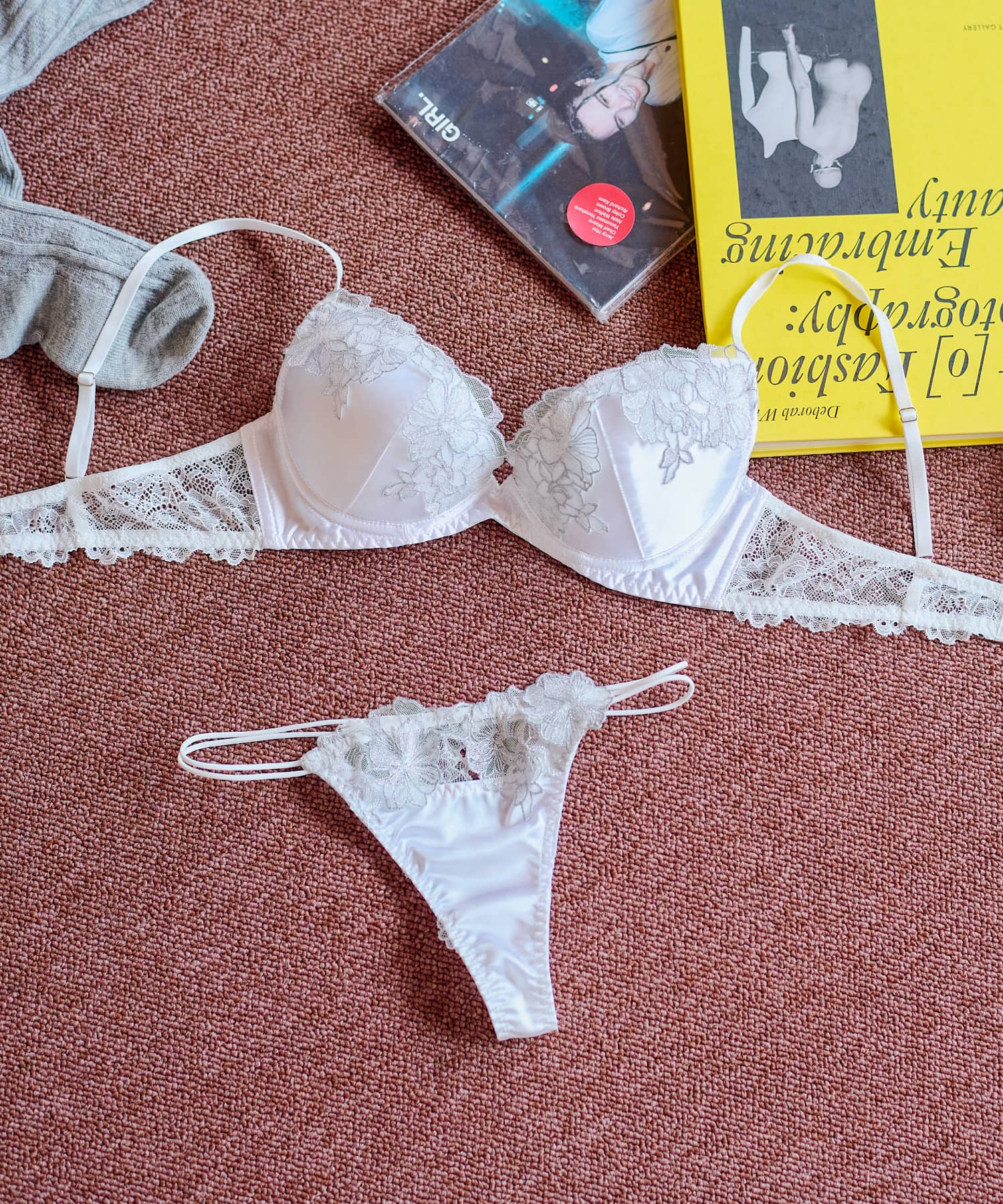 フォクシーサテン グラマーアップ ブラ