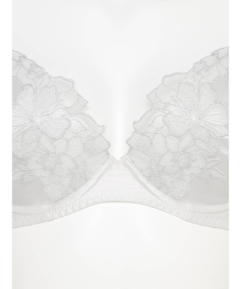 フォクシーサテン グラマーアップ ブラ