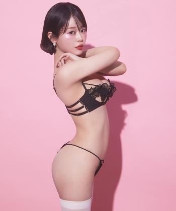 レーシーフリル ブラ&Tバック セット
