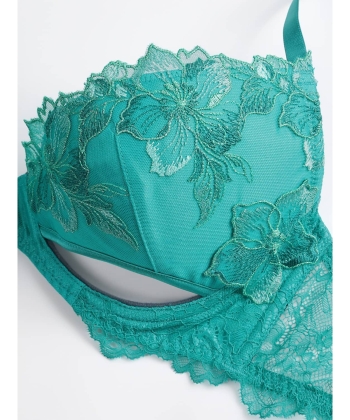 セレーナ グラマーアップ ブラ