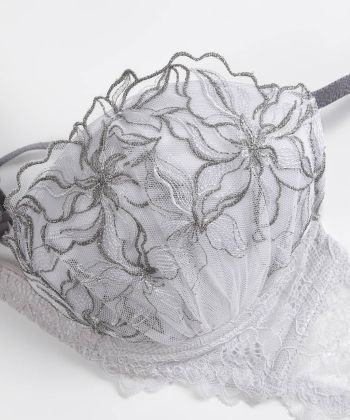 エクラン ホットリフト ブラ