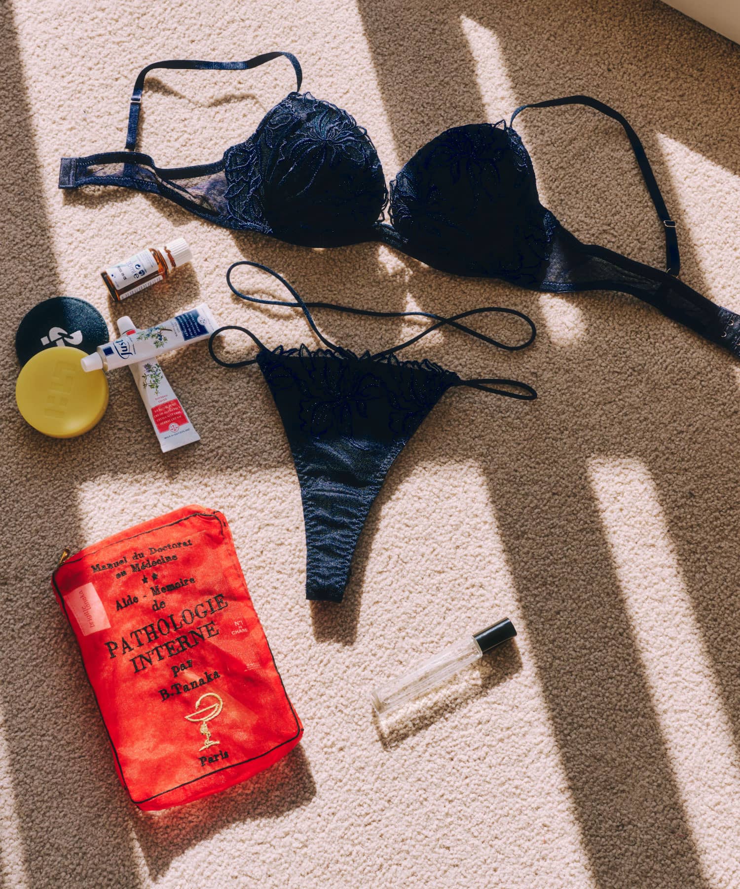 アイリス ホットリフト ブラ