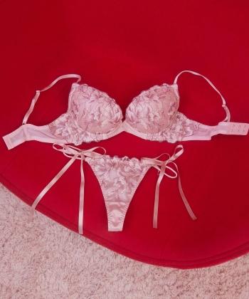 ヴィオレーヌ グラマーアップ ブラ