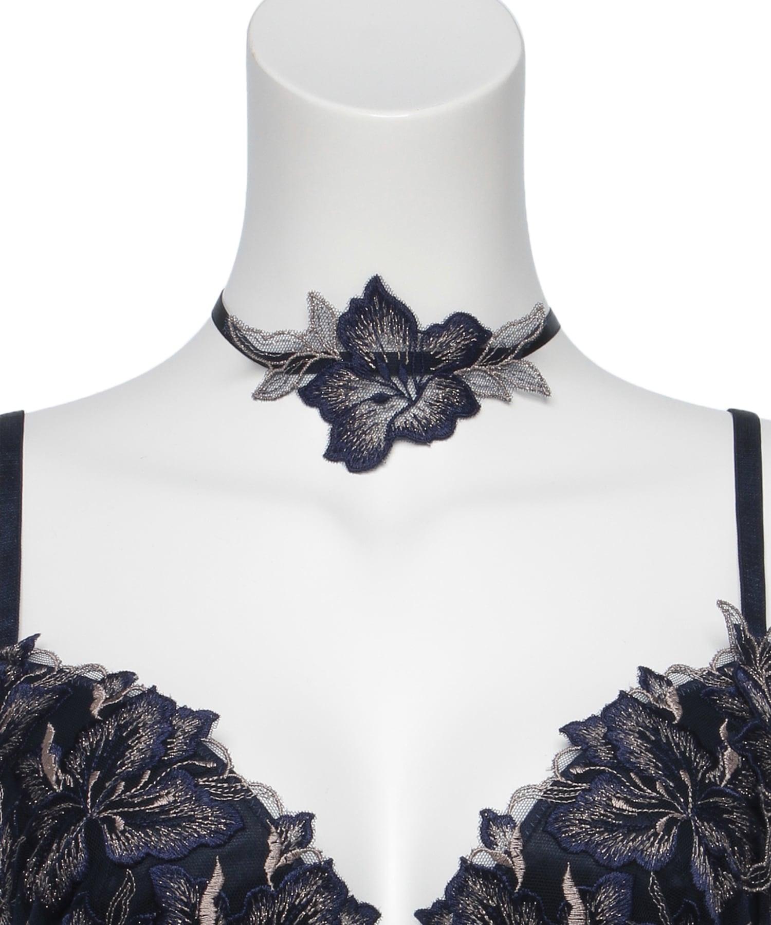 グロリアージュ チョーカー