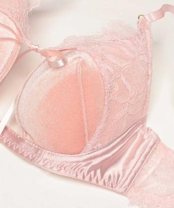 ベルベットニュイ トリックリフト ブラ