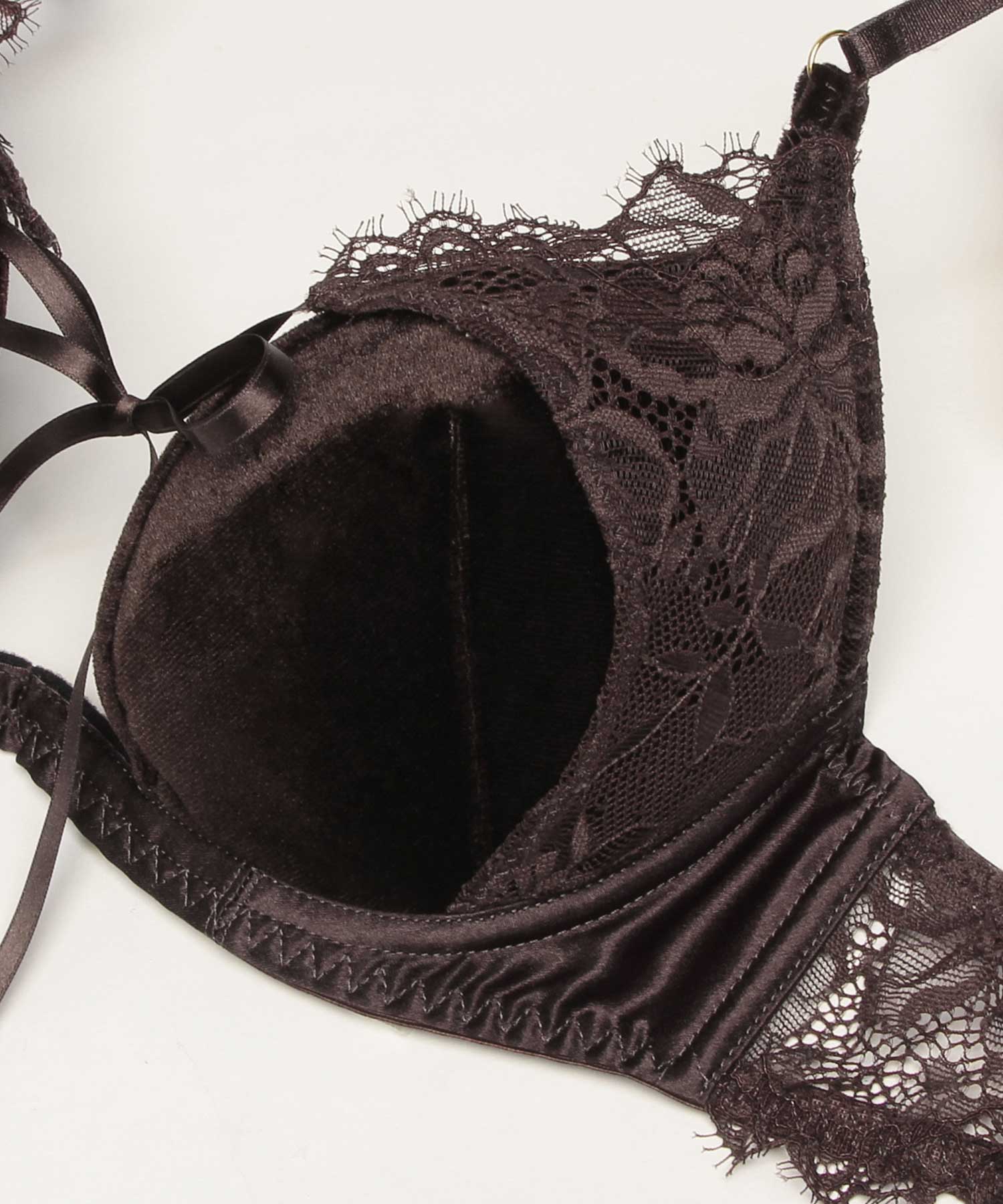 ベルベットニュイ トリックリフト ブラ