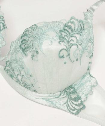 アヴェネル トリックリフト ブラ