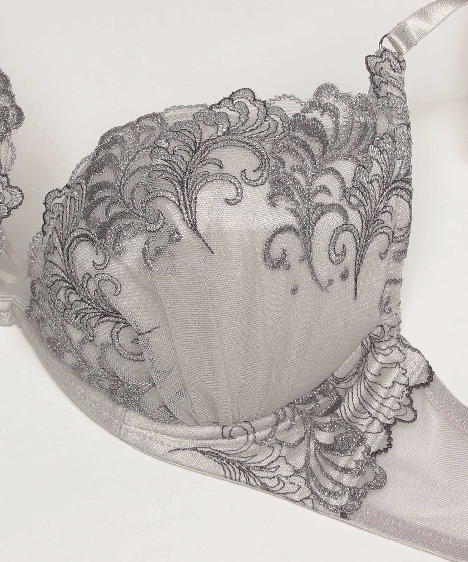 アヴェネル トリックリフト ブラ