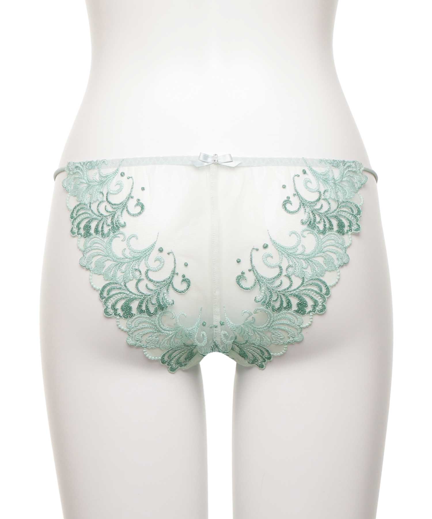 アヴェネル エンブロイダリーレース ショーツ