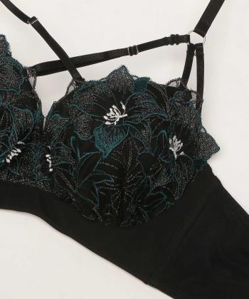 エリザベス ボムフィット ブラ