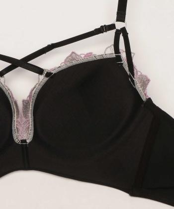 エリザベス ボムフィット ブラ