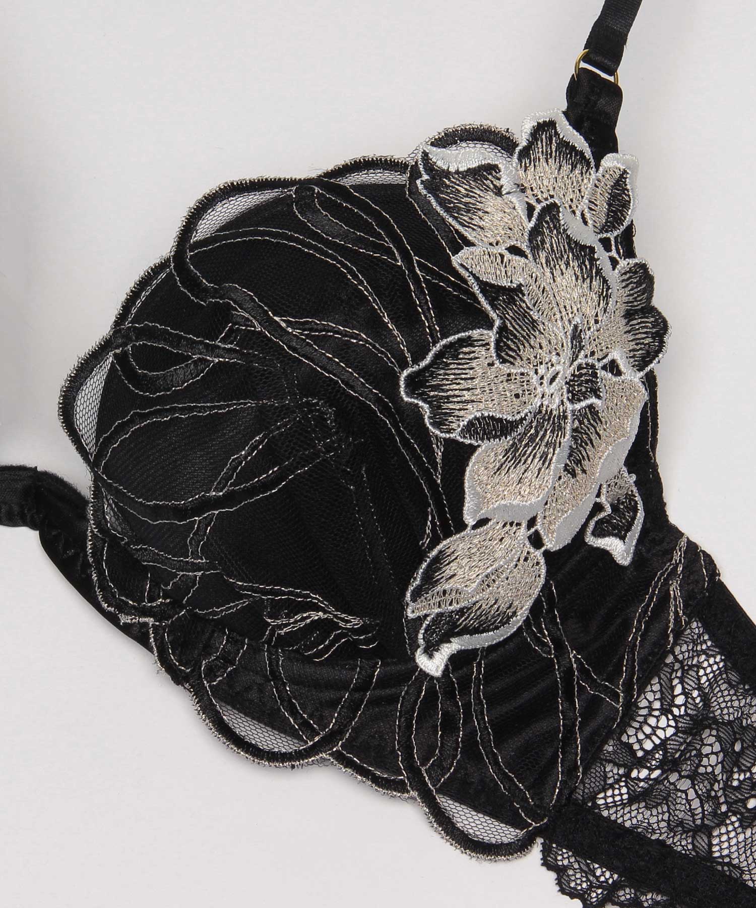 コルディア トリックリフト ブラ