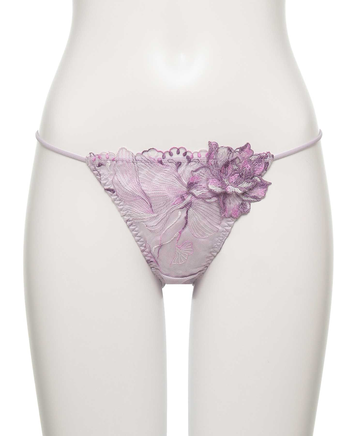 オーバーフラワー エンブロイダリーレース ショーツ