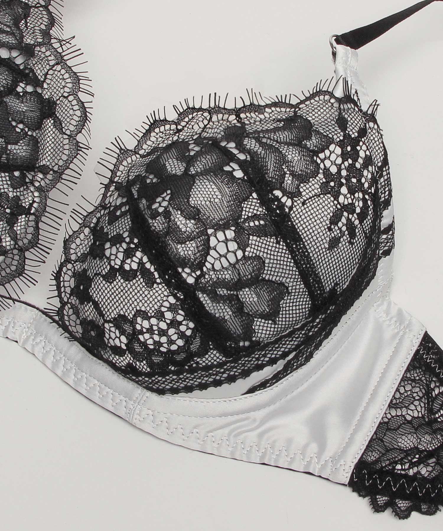 クレリス トリックリフト ブラ