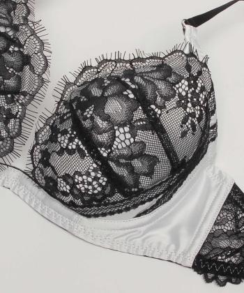 クレリス トリックリフト ブラ