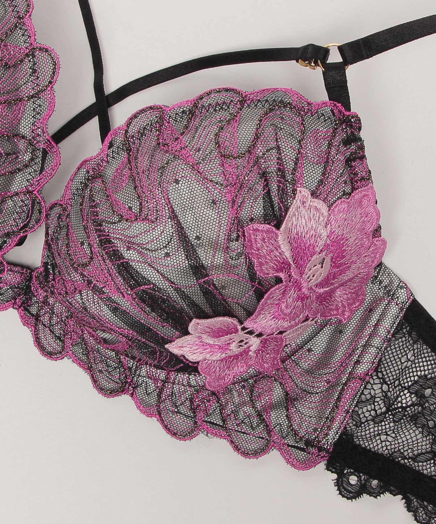 ノイーリア ホットリフト ブラ