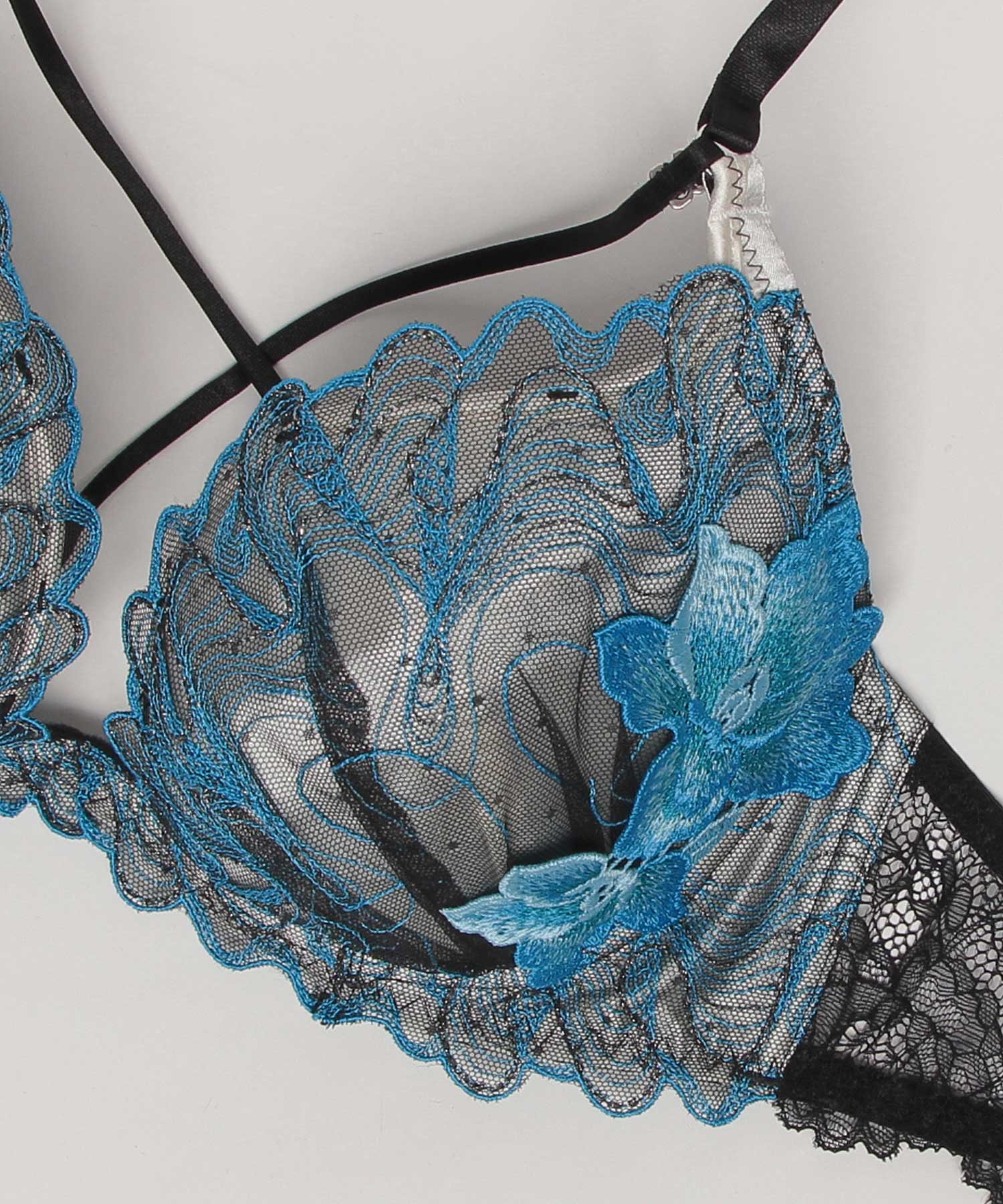 ノイーリア トリックリフト ブラ