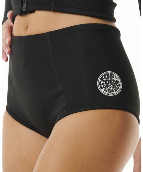 G-BOMB 1.5 B/LEG SHORTS