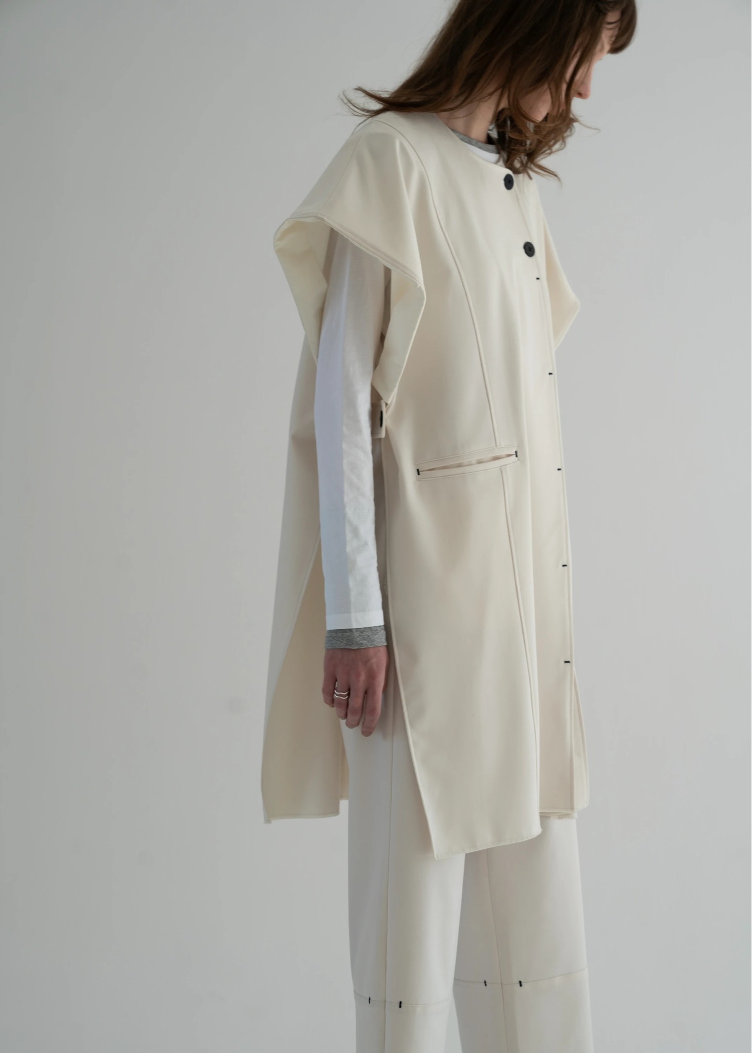 hem cut off panel wide gilet