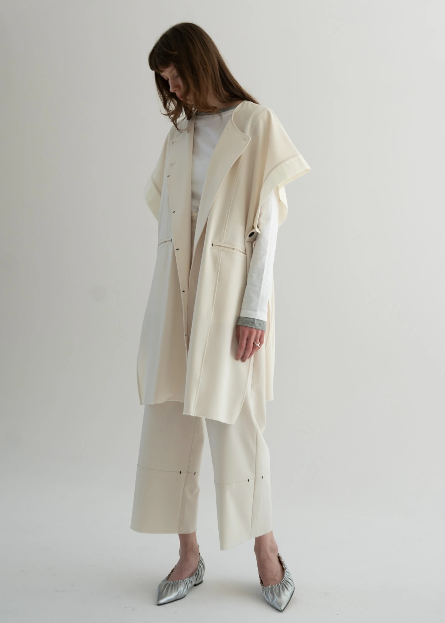 hem cut off panel wide gilet