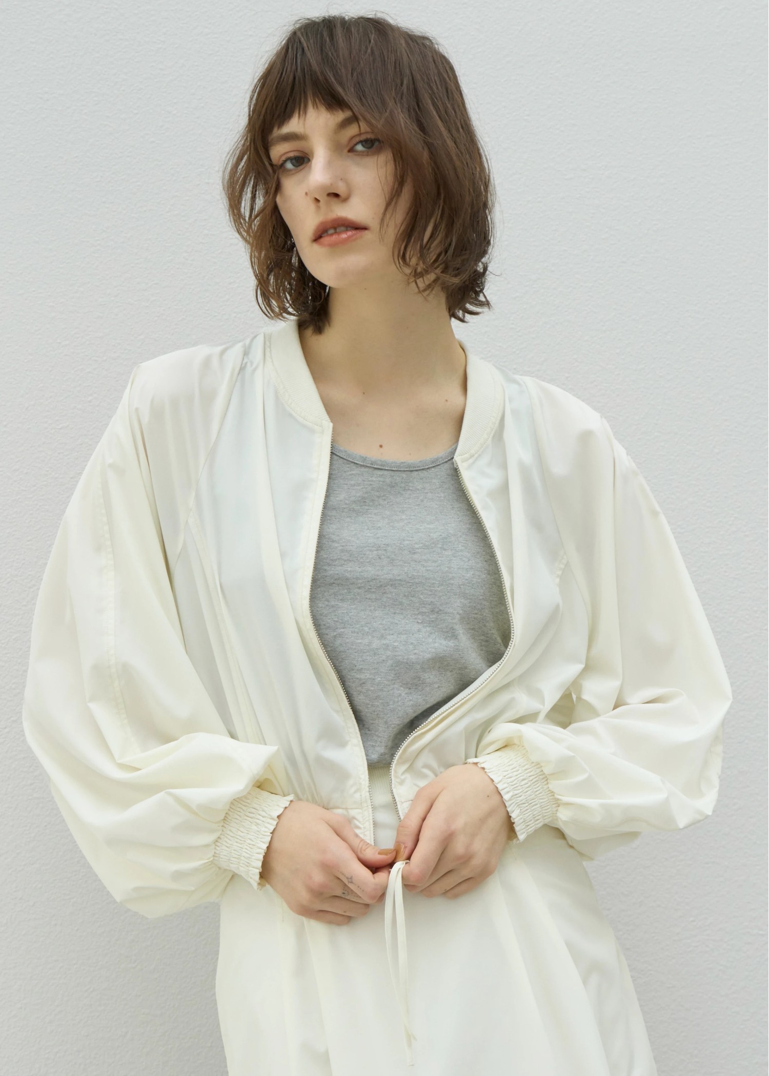 UV cut sheer lightly zip TOPS