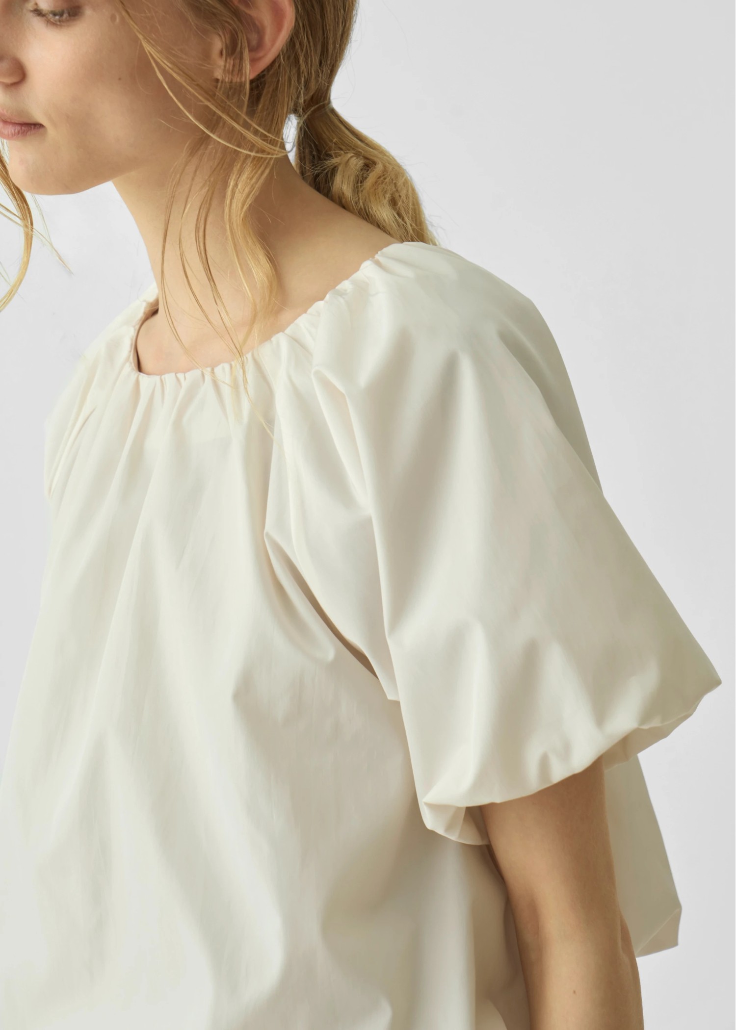 flightily balloon half sleeve tops