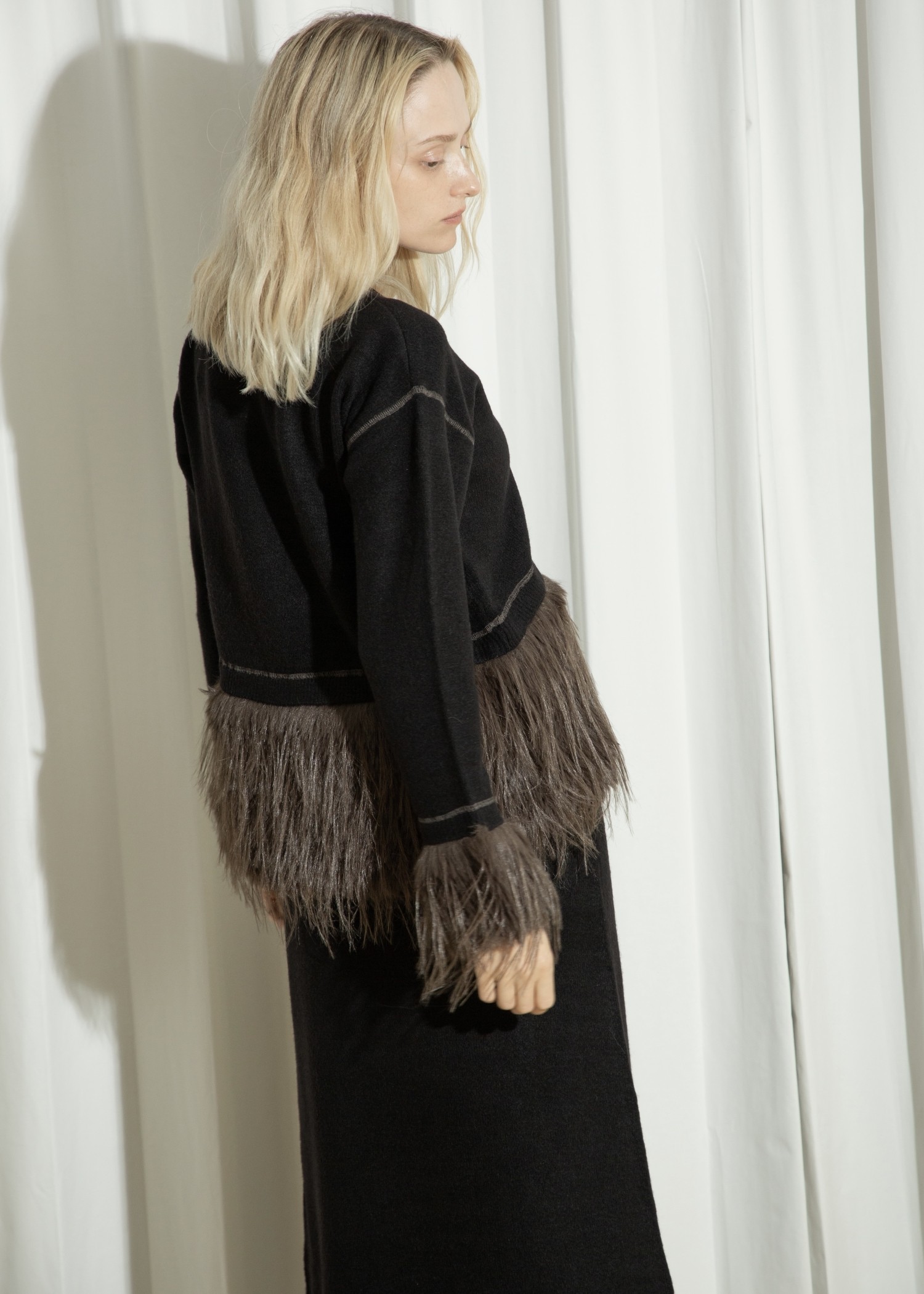 round hem partial fur gently knit