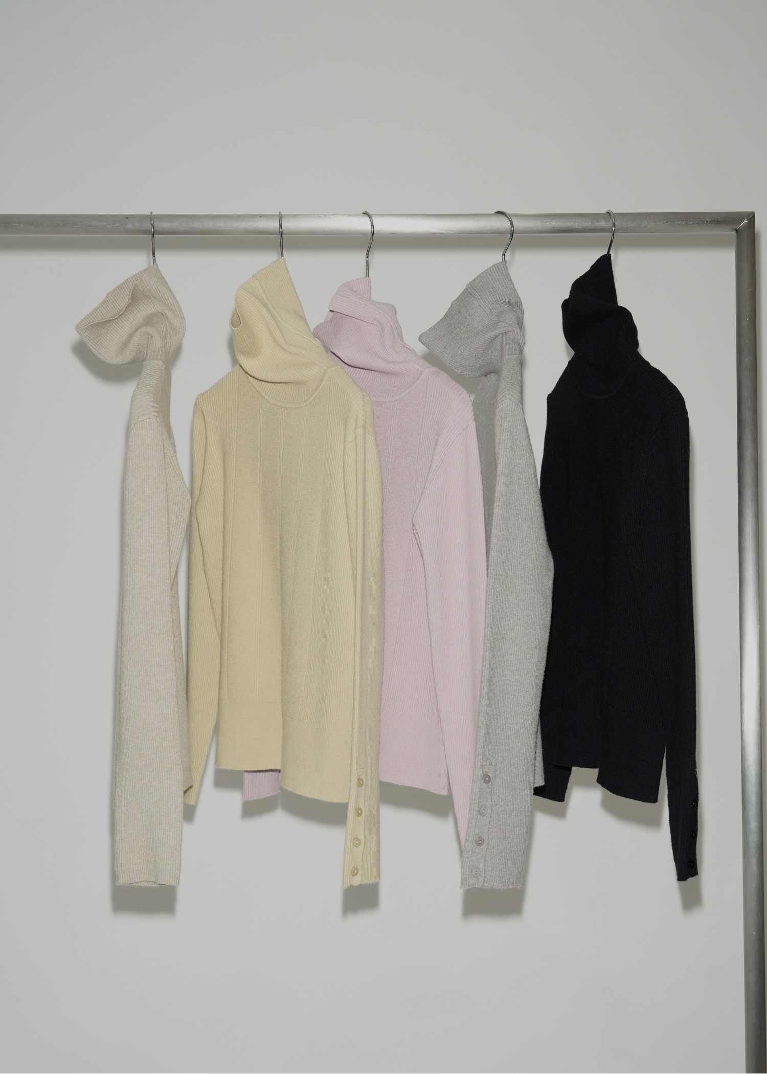 arm button turtle rib knit